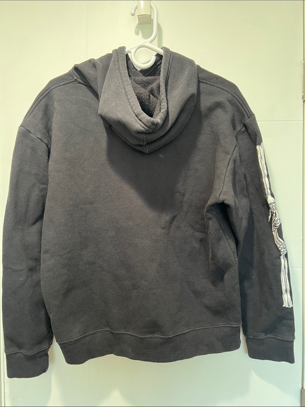 Teton Gravity Research Hoodie w/ embroidered Grateful Dead Skullie - Medium - Picture 6 of 6